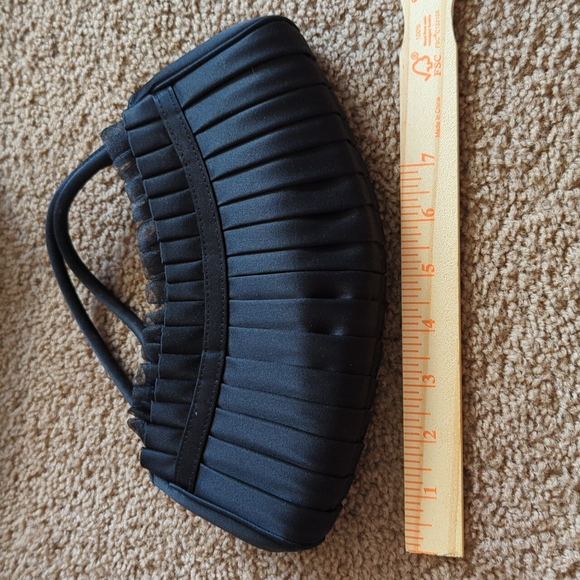 Franchi black bowed evening bag - Picture 3 of 4